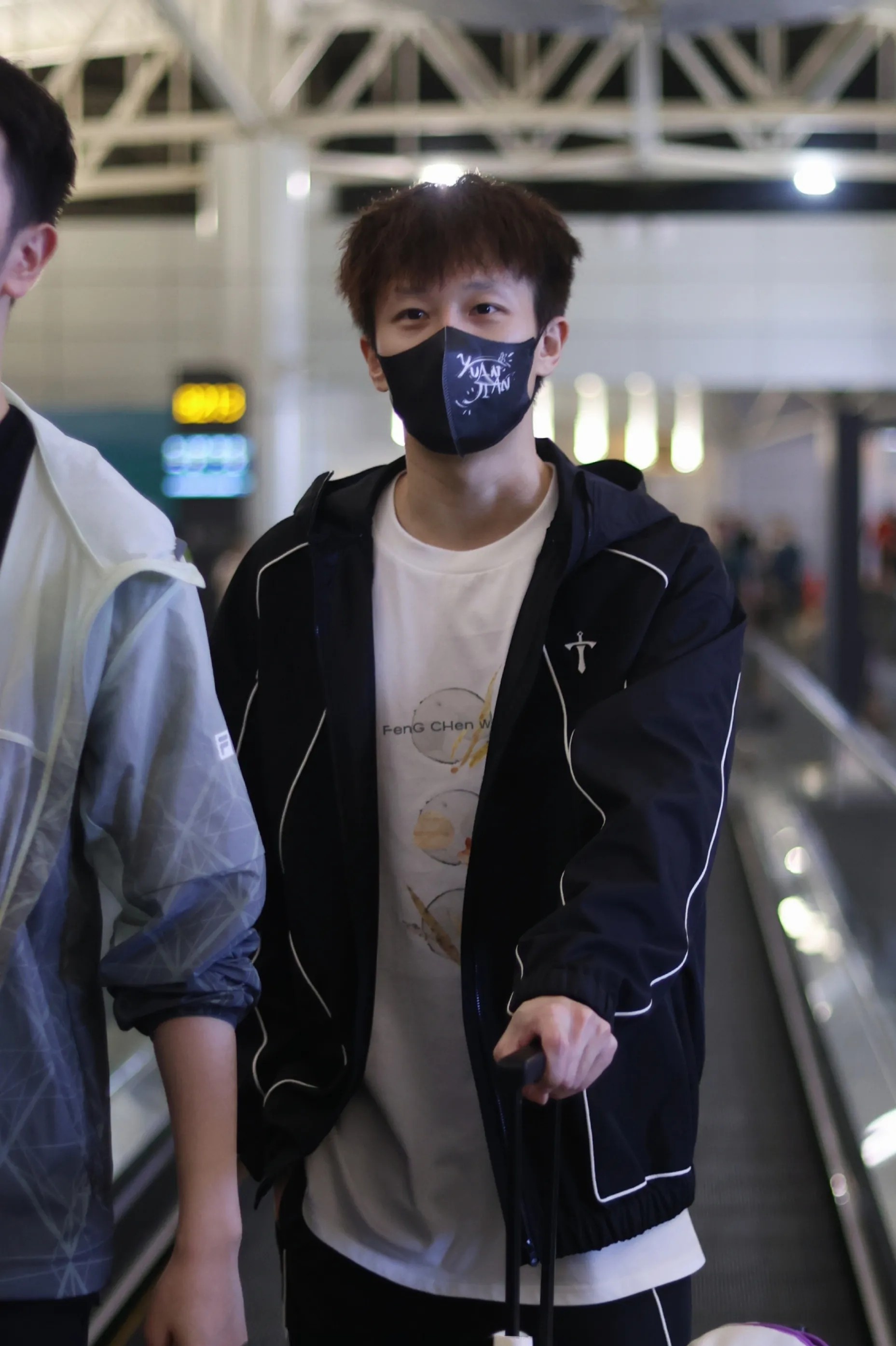 越战越勇今晚女评委